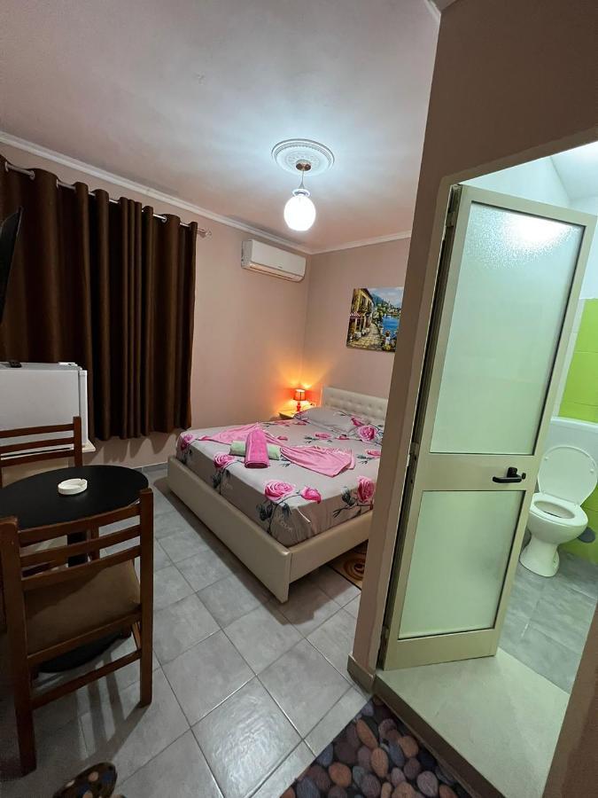Hotel Ziku Durres Bagian luar foto